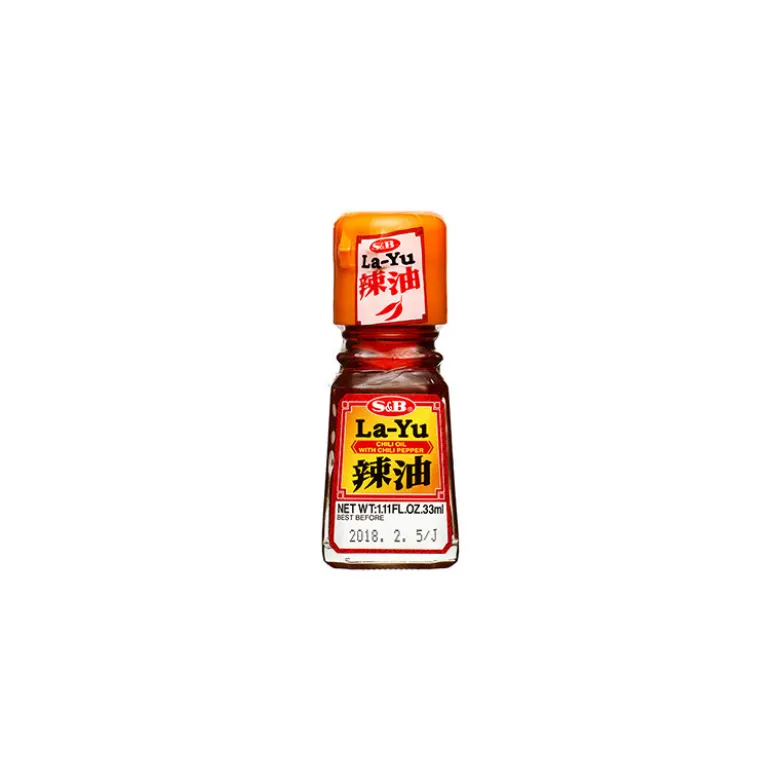 S&B La-Yu Togarashi Iri Chili Olie Med Knust Chili 33ml